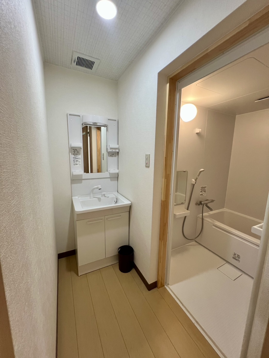 共有部_独立洗面台