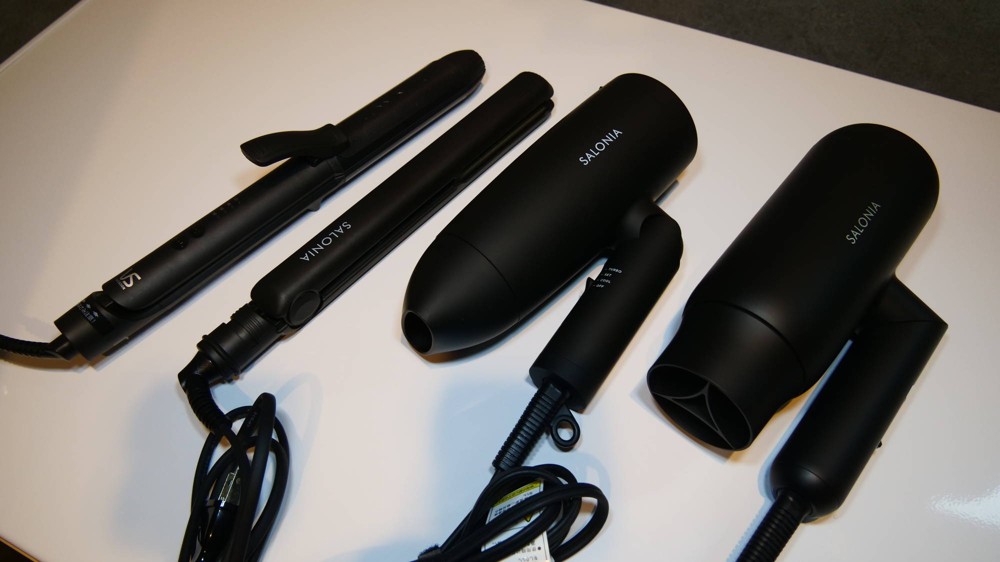 ドライヤー・ヘアアイロン