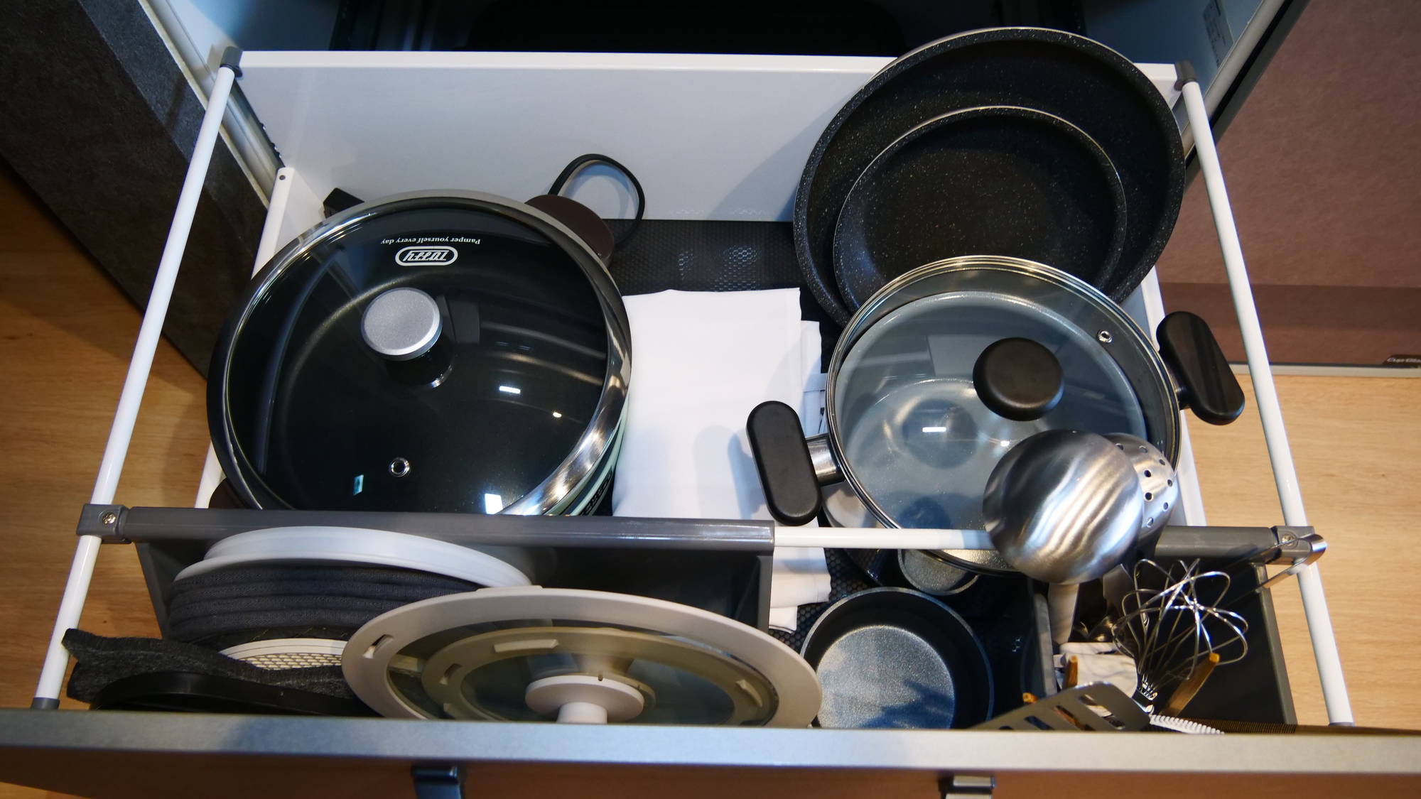 キッチン備品：鍋類