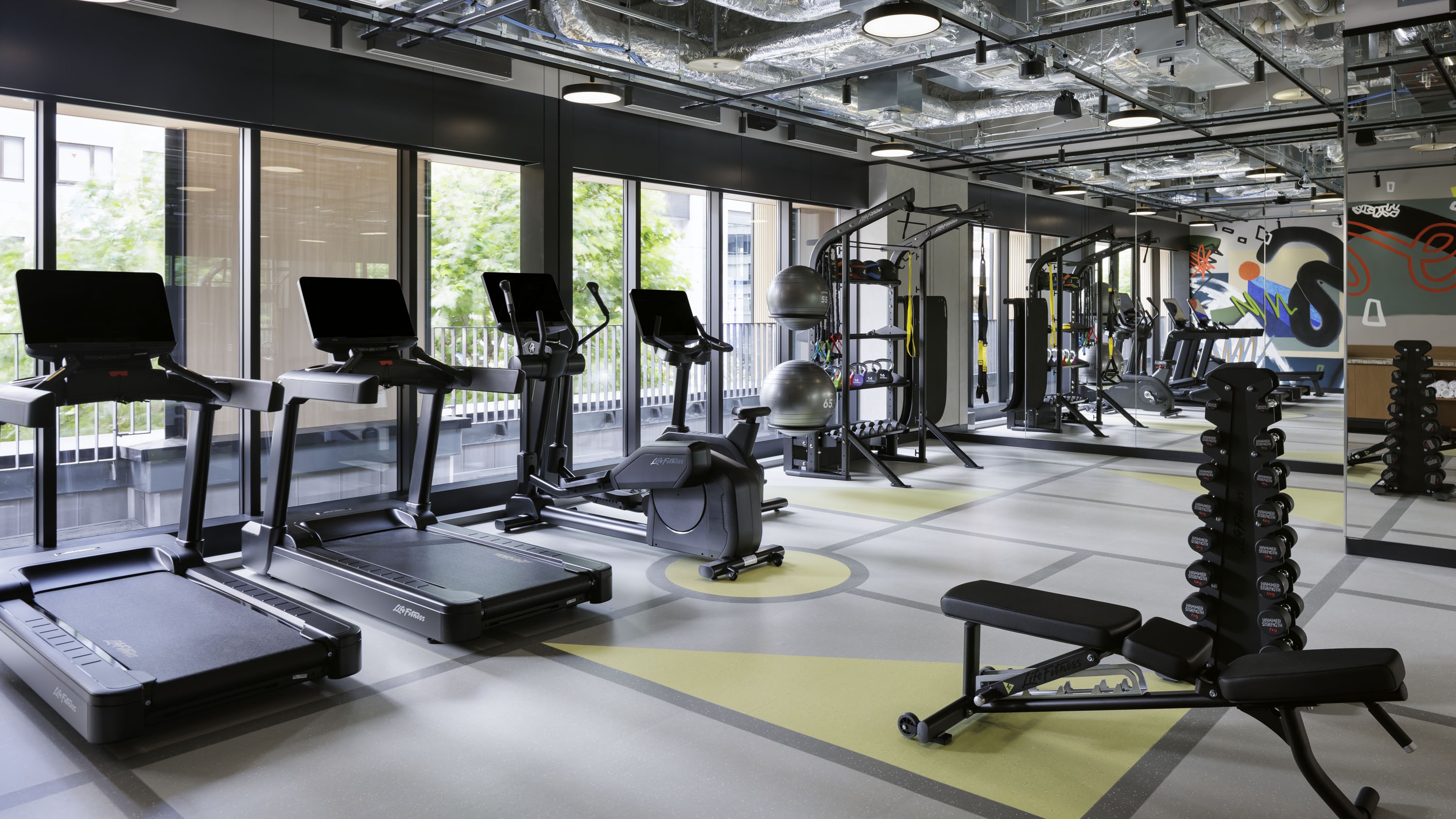 フィットネススタジオ