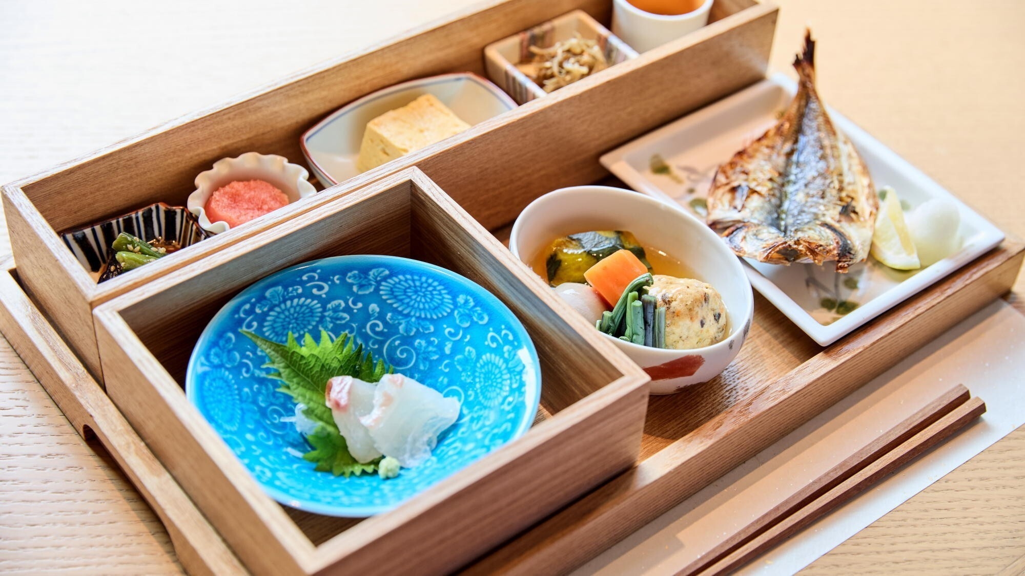 【温泉露天風呂付き客室／2食付】美食と寛ぎの1泊2食付き〜夕食前半〜