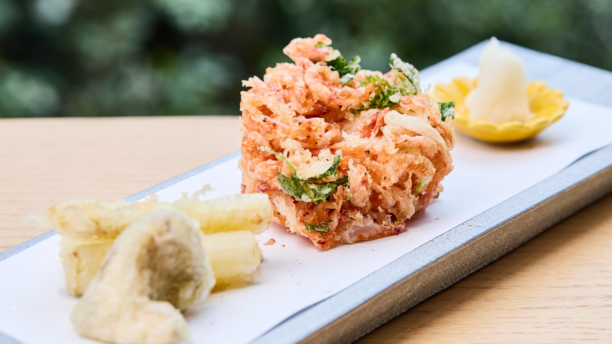 ◆夕食一例（六つ喜）｜季節を味わう食材を活かした、彩り豊かな会席料理。※写真は一例