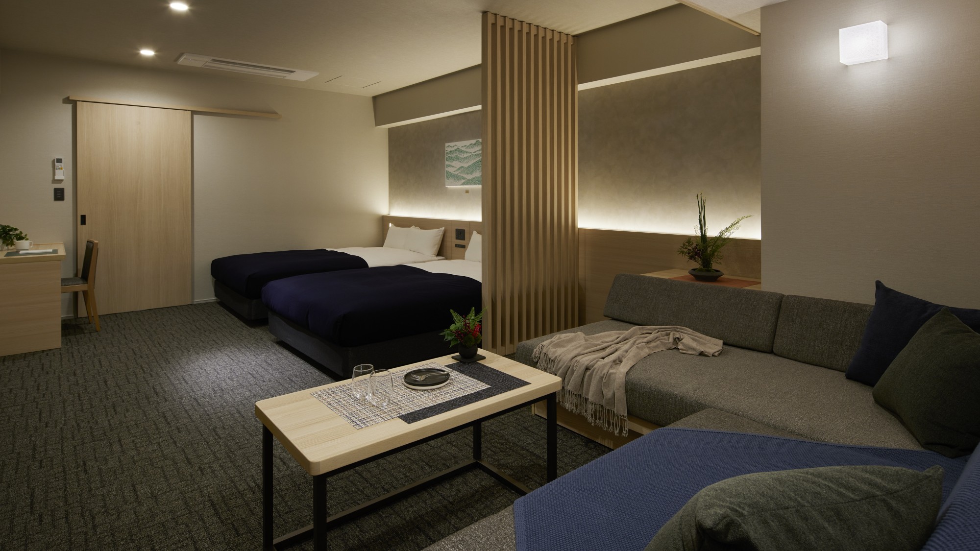 Superior 4 Beds River view