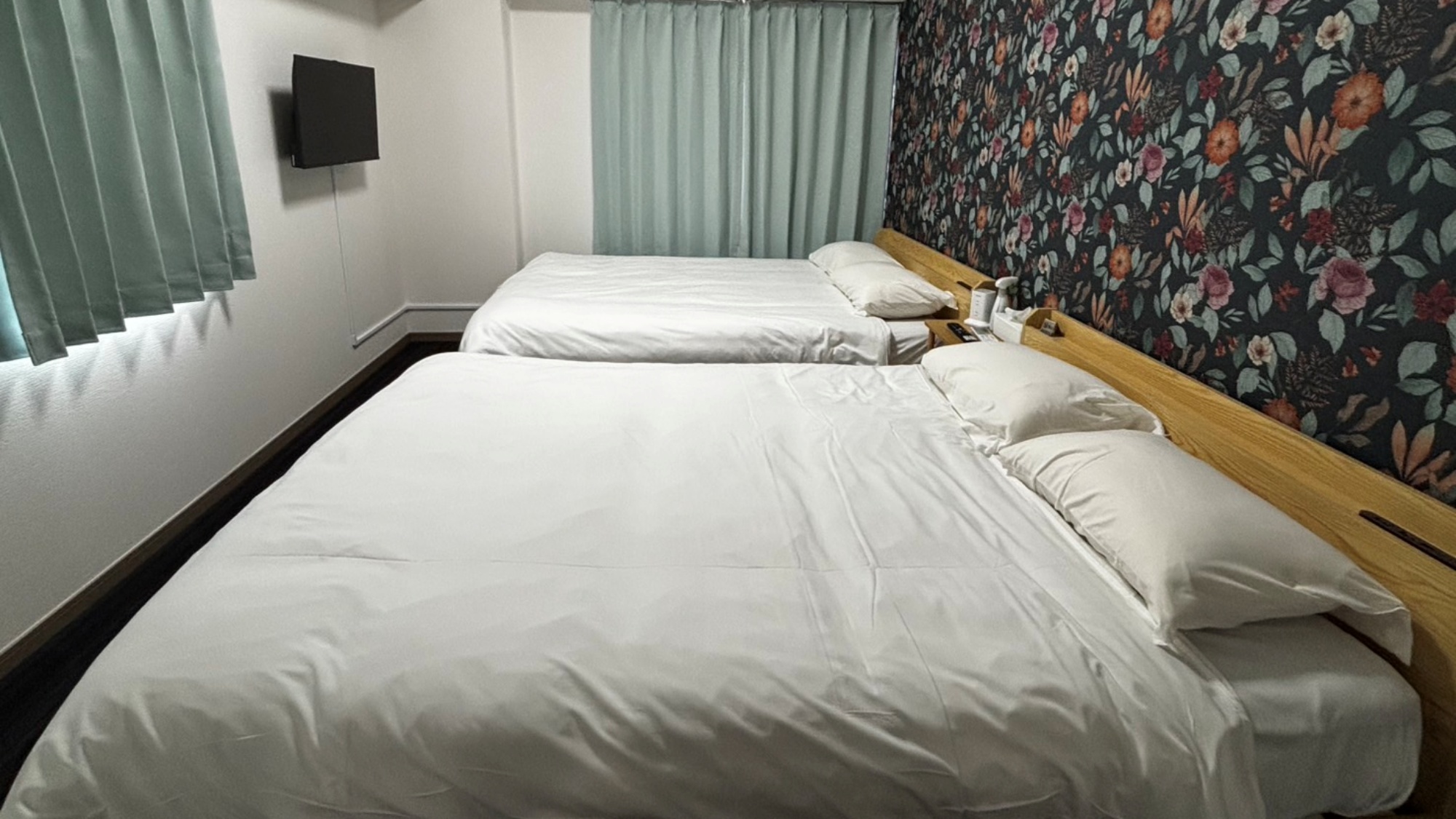 ツインダブルルーム（ダブルベッド2台／定員4名）