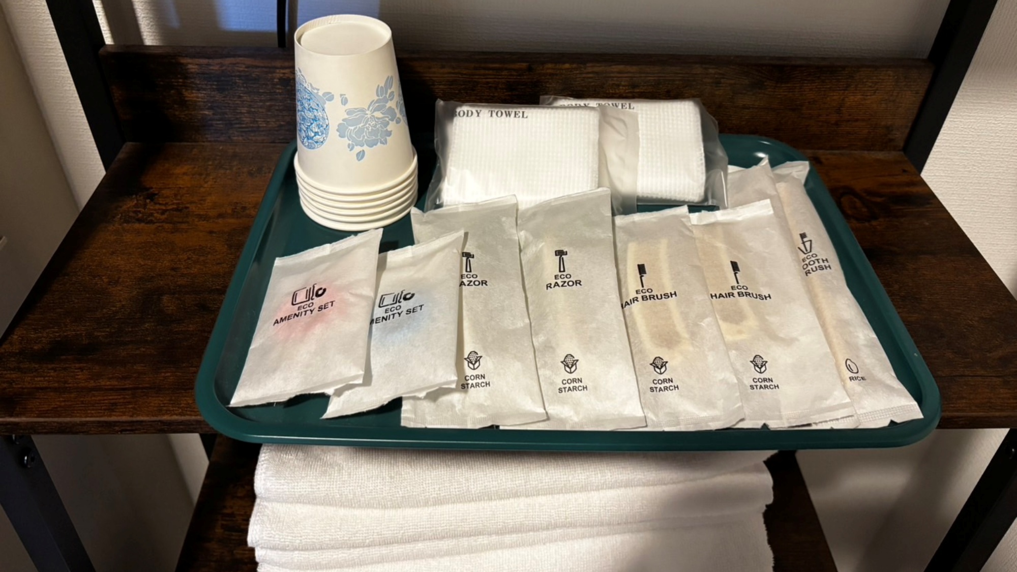 歯ブラシ・カミソリ・ブラシなど基本アメニティをご用意。