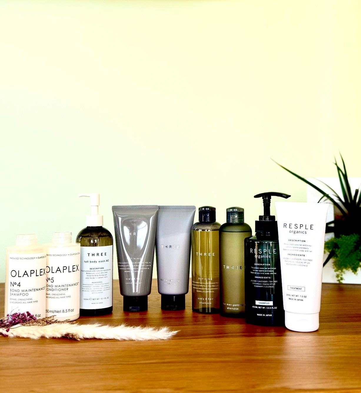 サロン専売品の高品質シャンプー サニーゴーの経営者は美容室経営もしています。だからこそ提供できるシャンプー剤の数々。 常時３種類前後設置しているのはその日の気分や髪の毛の状態に合わせてシャンプー剤を選んで欲しいから。オーガニックに対応したもの、ダメージに対応したものなど旅先でも高品質のシャンプーで心と髪の毛を癒すことができます