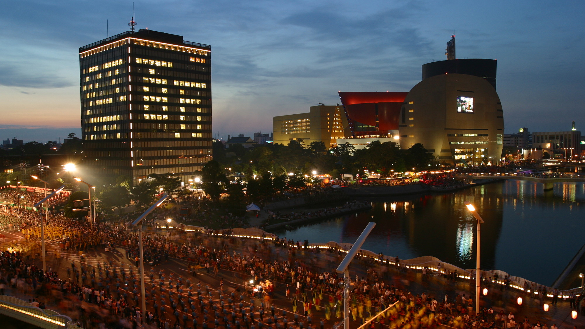 わっしょい百万夏まつり