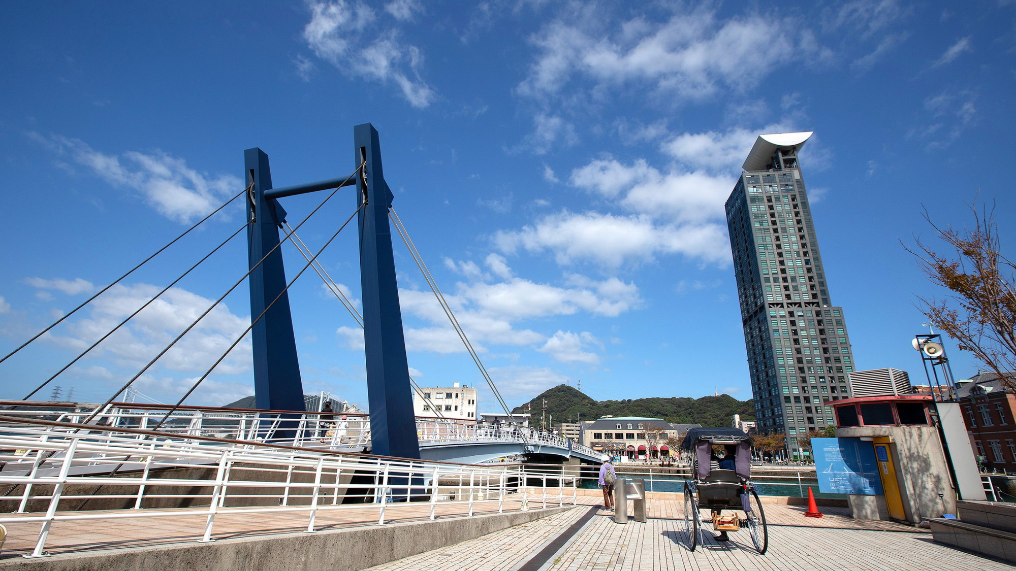 ブルーウィングもじ