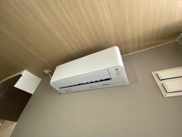 エアコン　冷房機