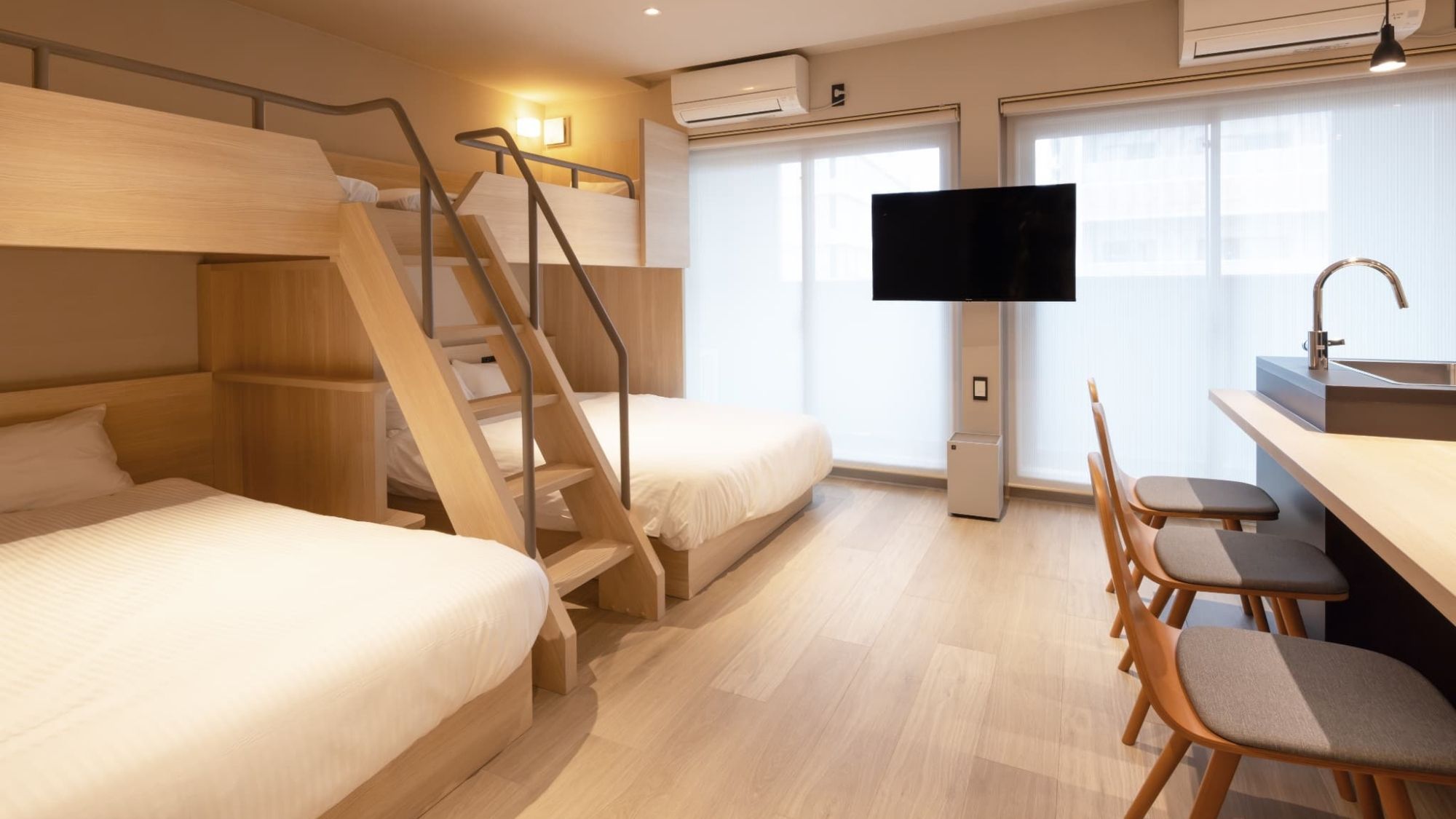 スーペリアバンク