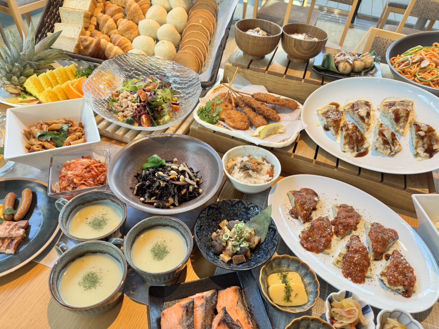 朝食ビュッフェ