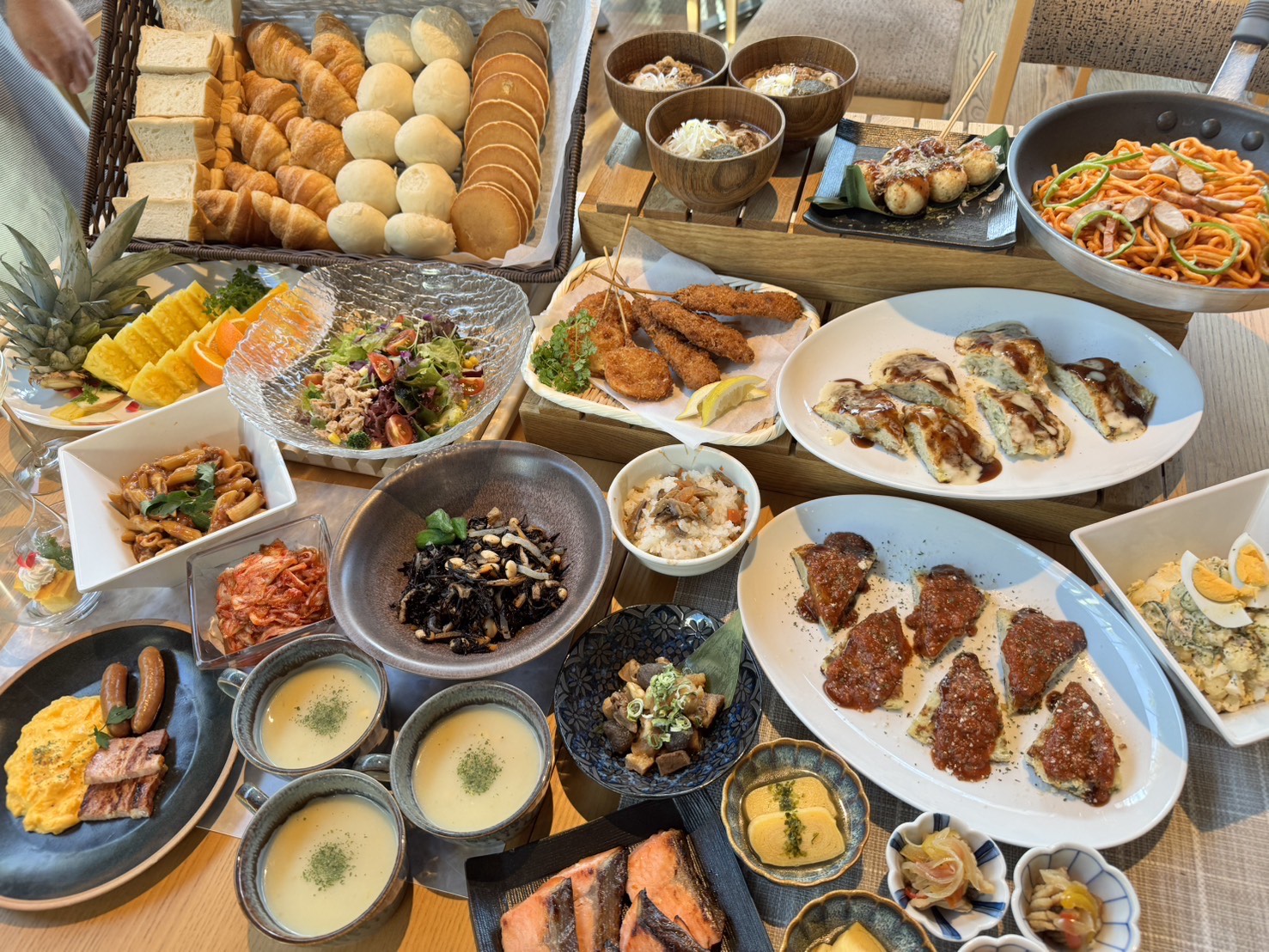 朝食ビュッフェ