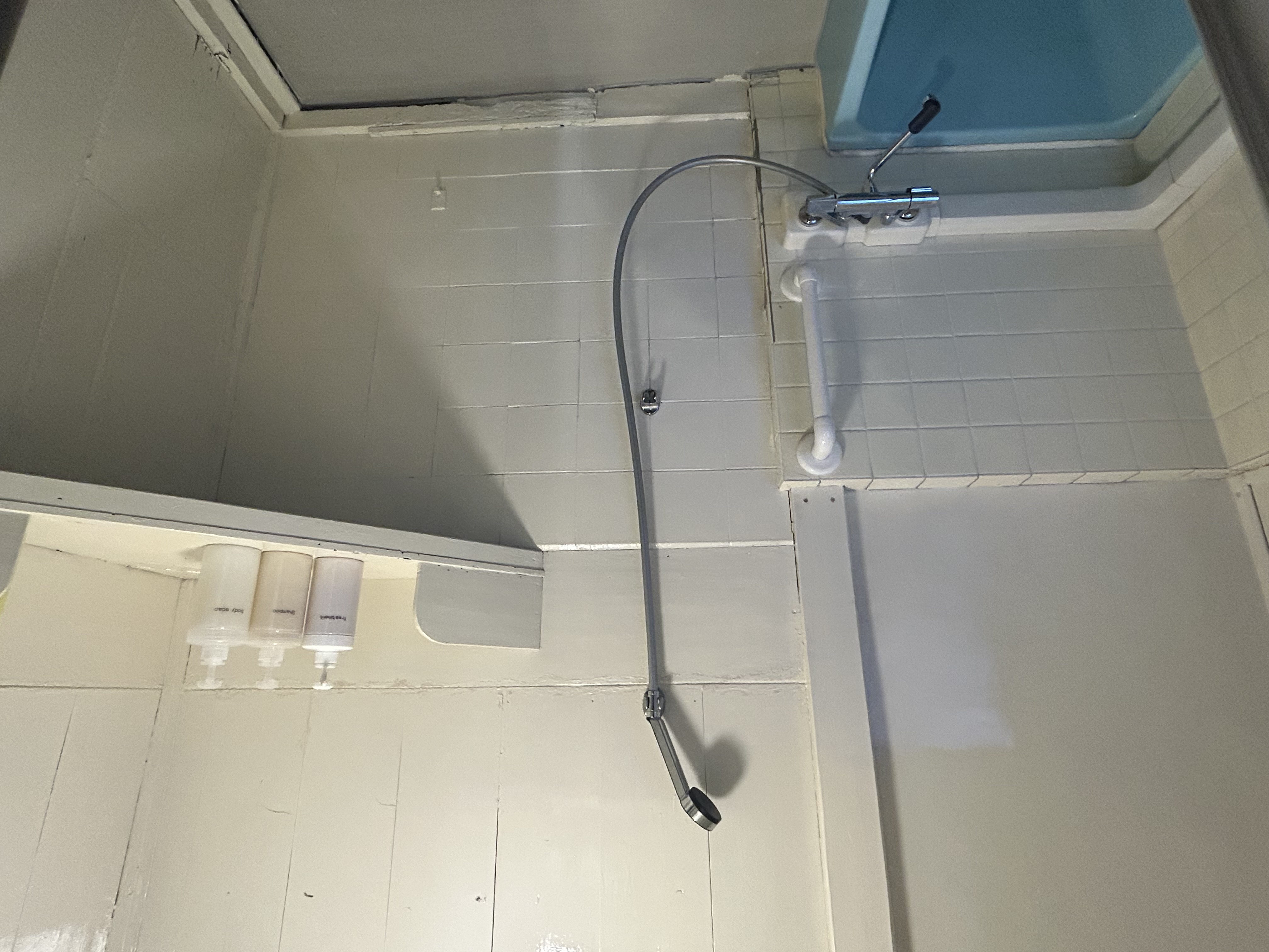 【シャワールーム】シャワーのみご利用可能です