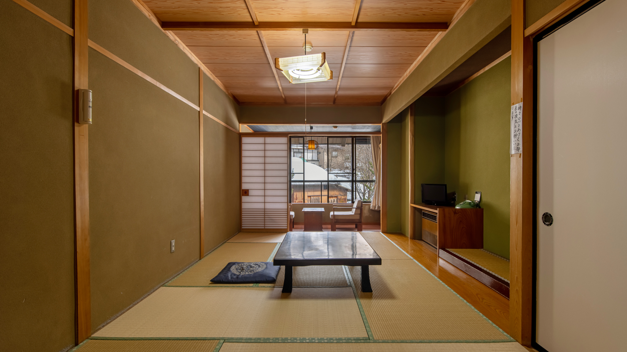 *【和室10畳】落ち着いた清潔感のある和室です。1名～4名まで