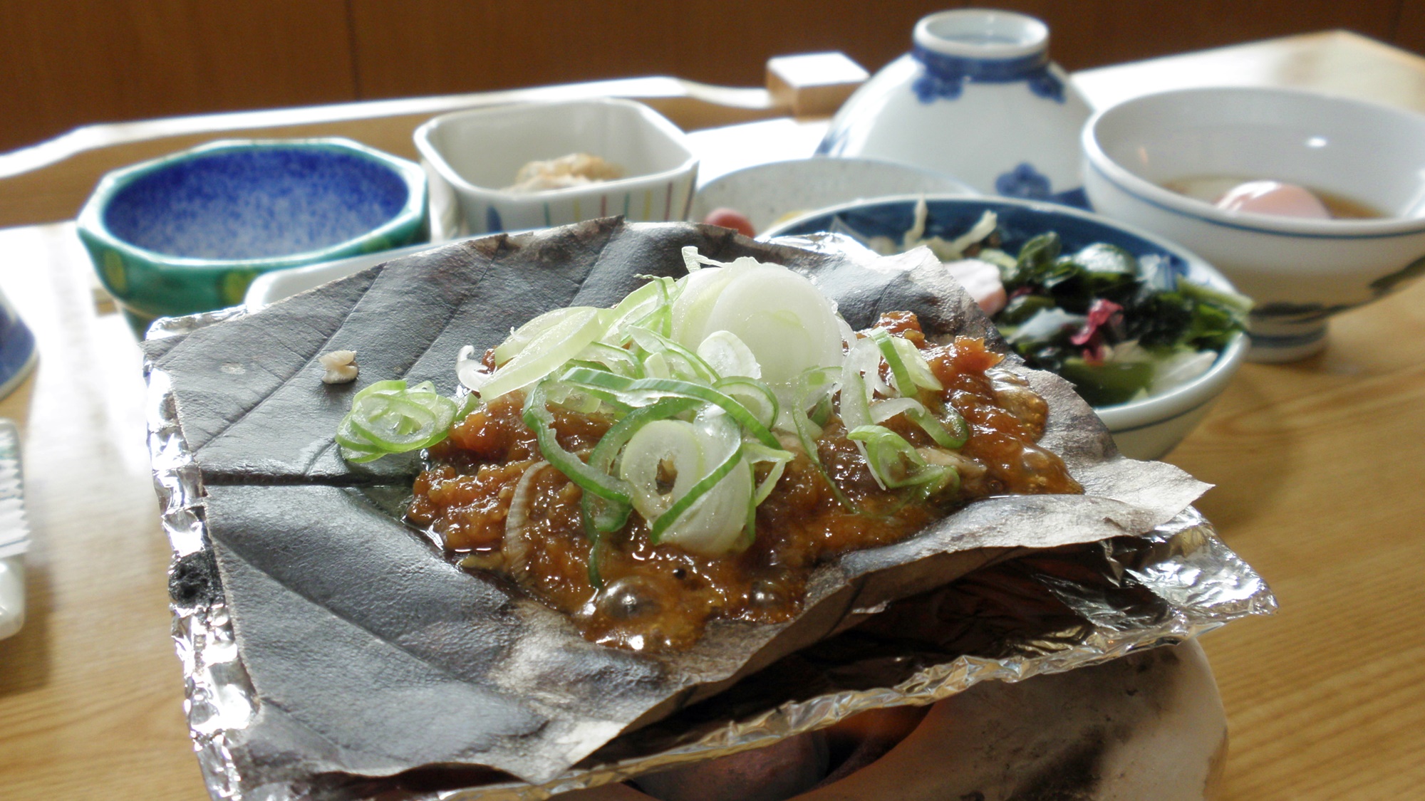 *【朝食一例】ご当地名物【朴葉みそ】