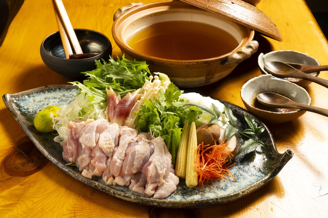 【サウナイキタイ】【夕朝食付】近江鶏の旨だし鍋｜土×お茶 2種の信楽サウナ体験