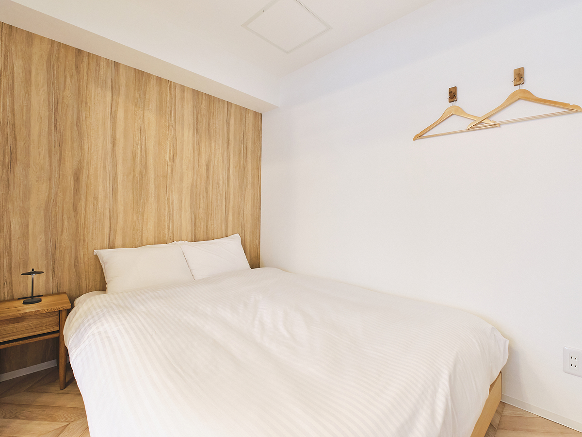 308　寝室①ダブルベッド１台