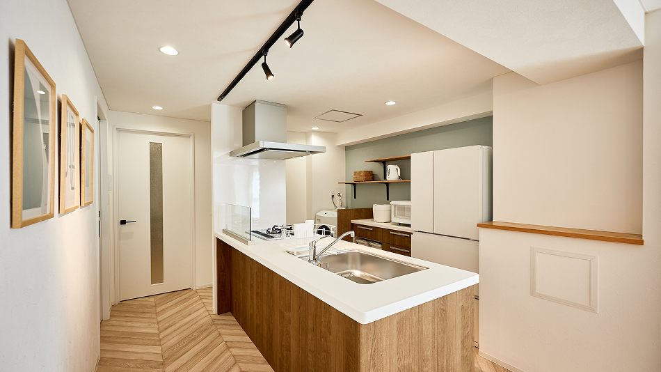 208　キッチンは広々、使い勝手も良いです