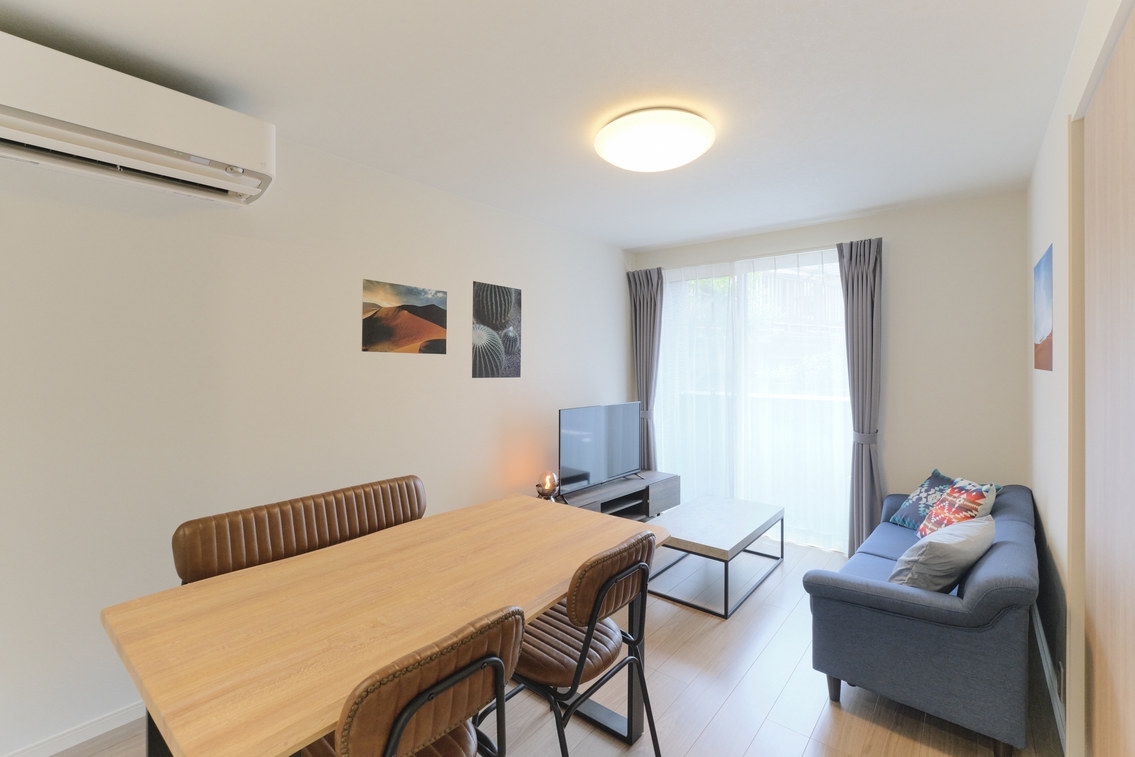 B*下北沢駅から徒歩3分/渋谷・新宿まで1本/駅チカ/4名収容/Wi-Fi完備/素泊まりプラン