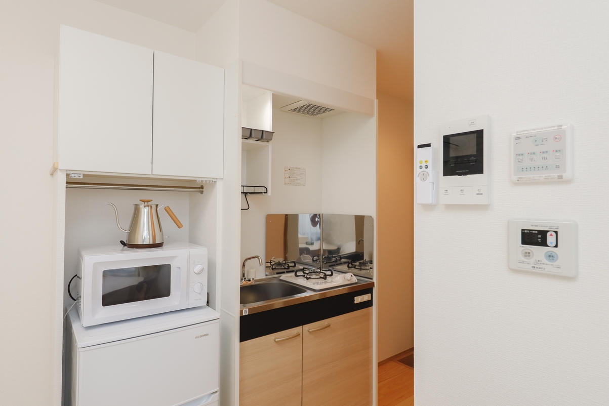 1F＊1名収容＊新宿駅から直通(4分)/中野駅から徒歩3分/素泊まり