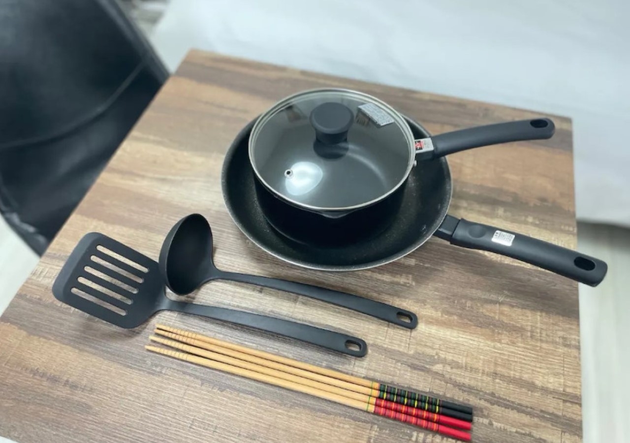 【洗濯機あり】立地抜群/下神明から5分/Wi-Fi完備/素泊まり