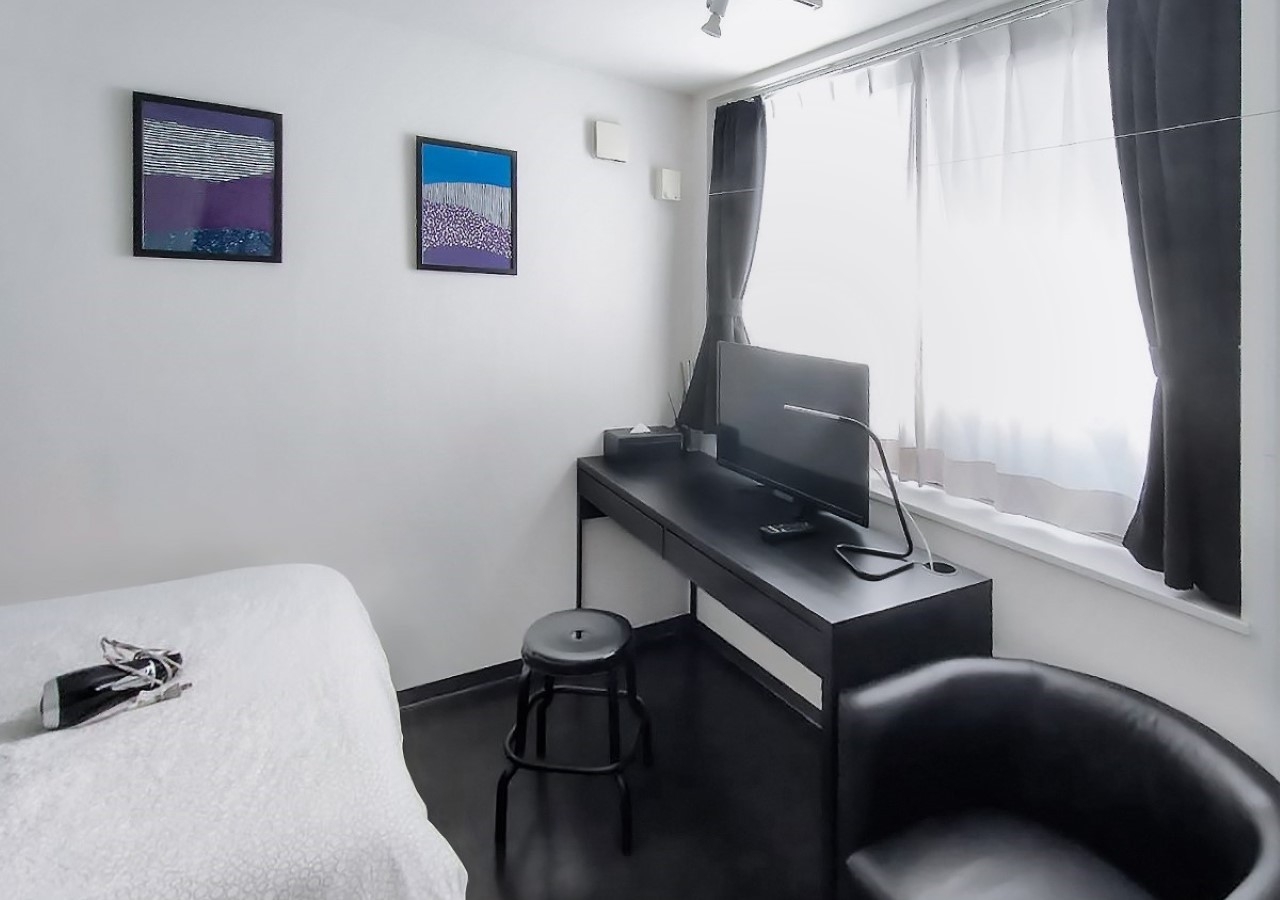 A＊浅草橋駅5分/秋葉原駅13分/1Rマンション/作業デスク/最大2名収容/WiFi完備