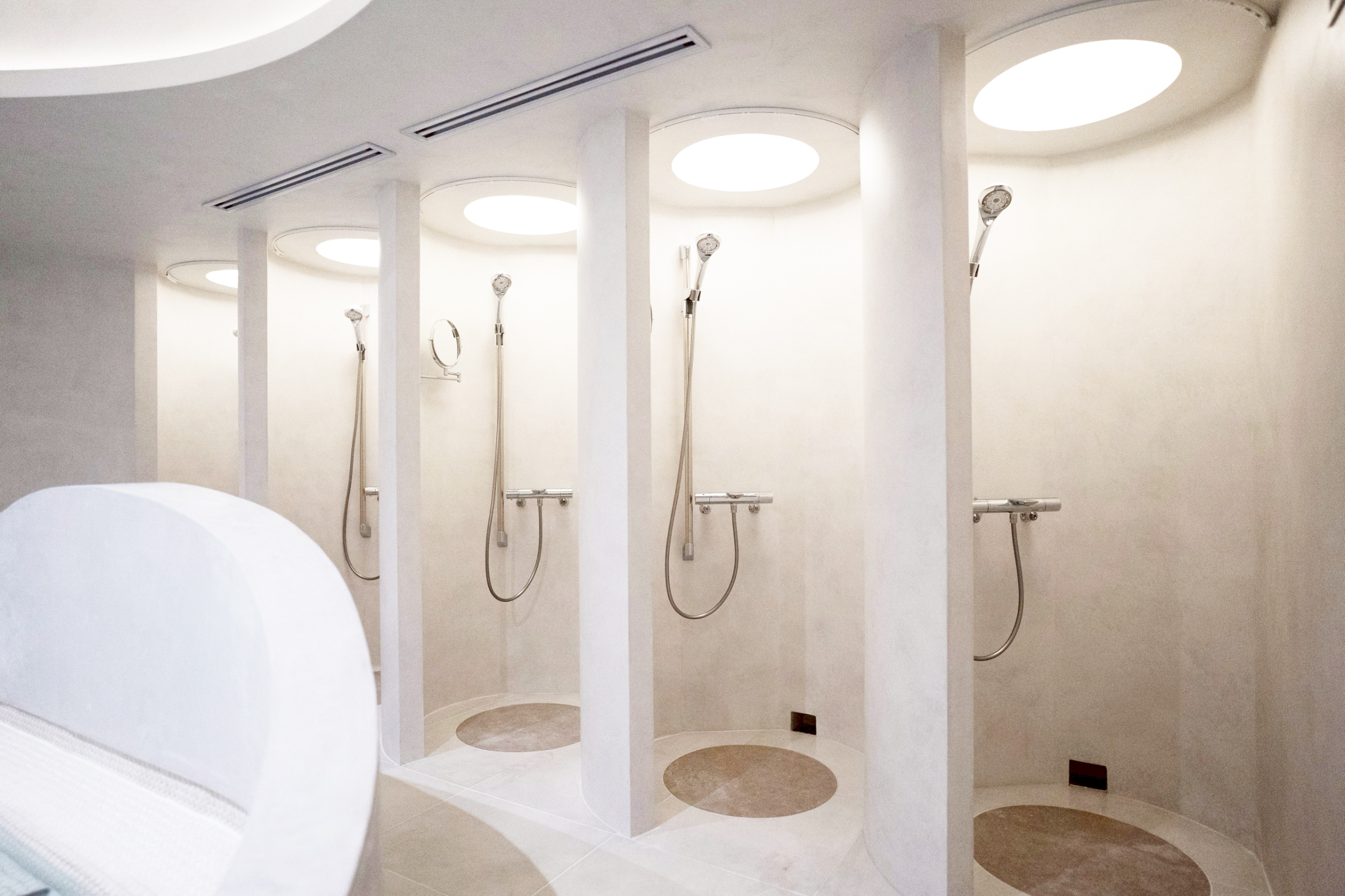 シャワーブース