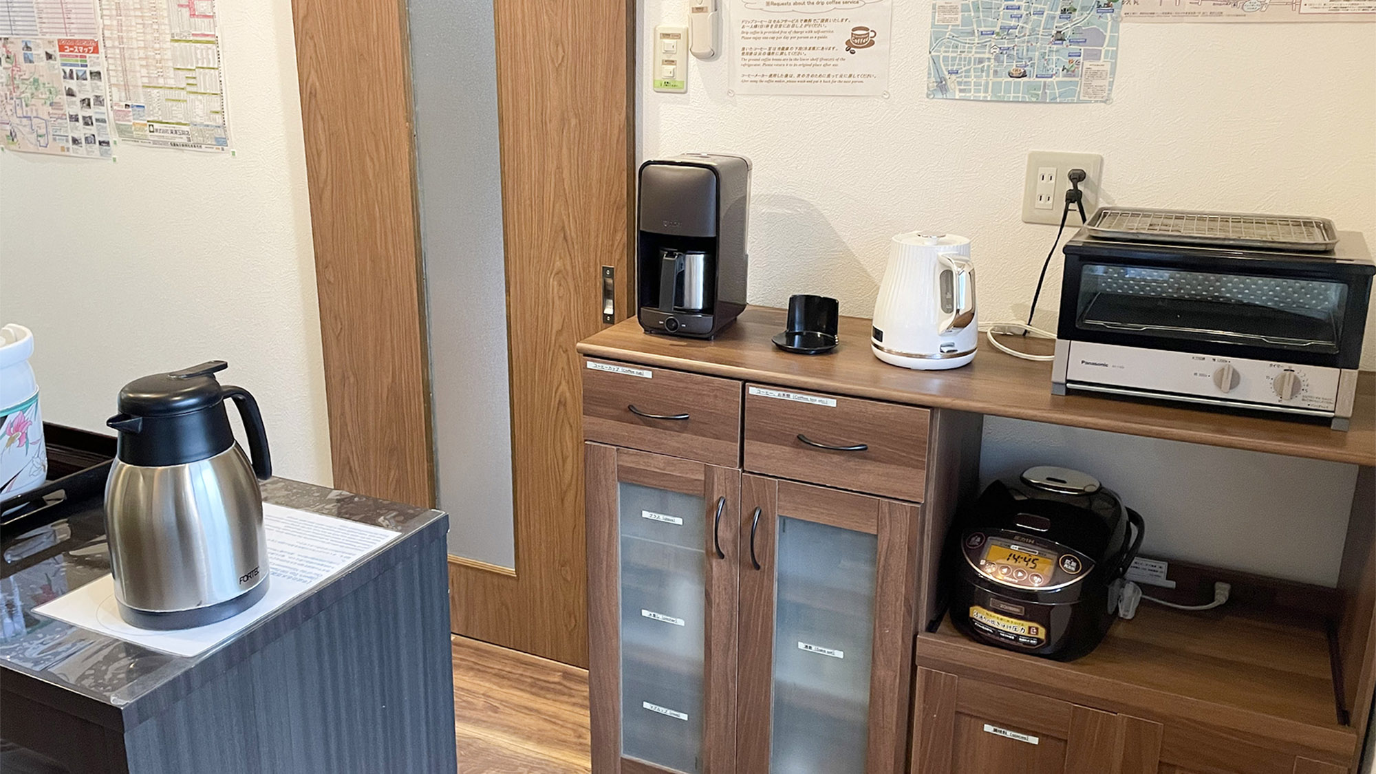 ・【設備】コーヒーメーカー　電気ケトル　トースター　炊飯器など必要なものをご用意しております