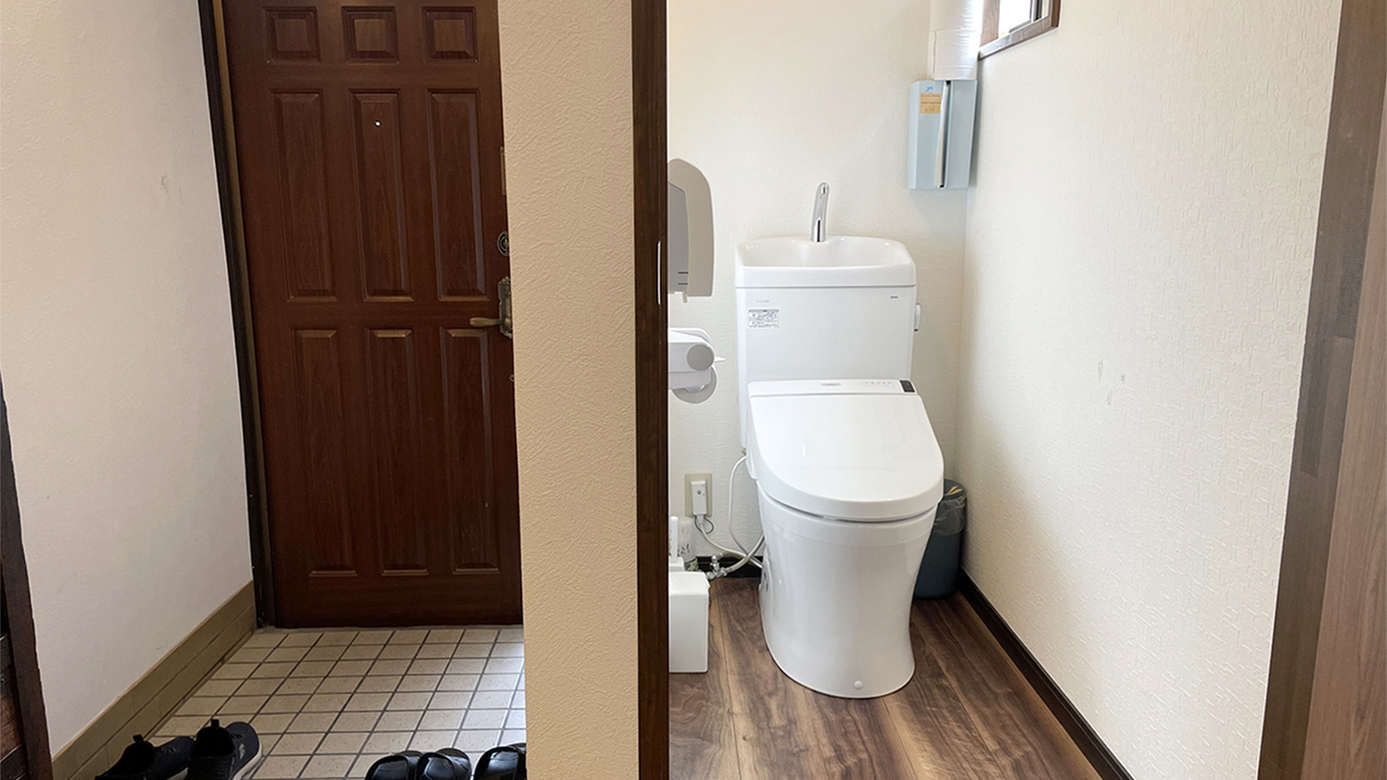 ・【トイレ】シンプルで清潔な心地よい空間　安心してお使いいただけます