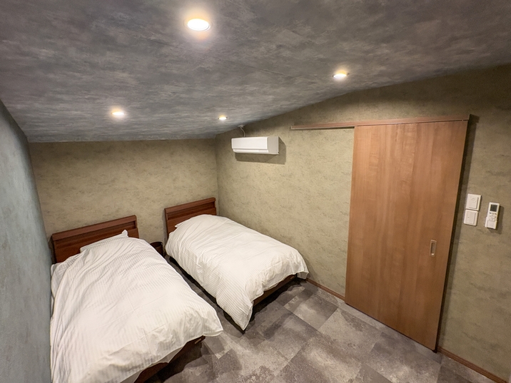 日本三景松島を見下ろす高台に建つコテージ。BBQやサウナもお愉しみいただけます。