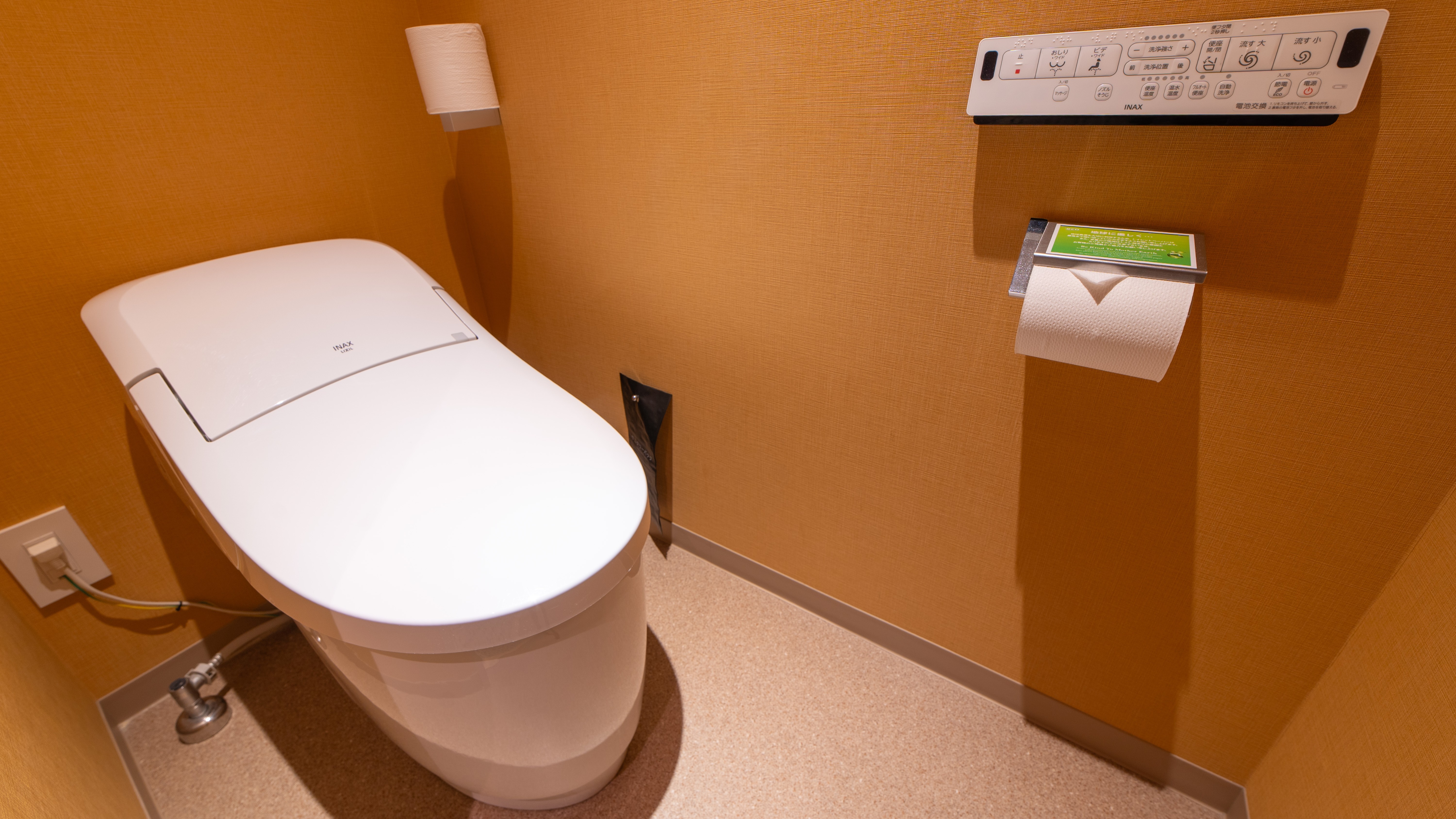 温水洗浄機能付トイレ（全室）