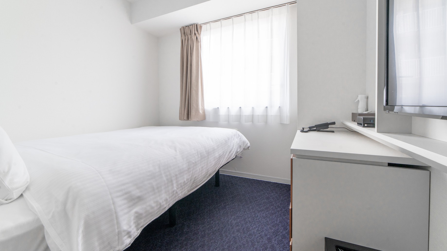 セミダブルルーム