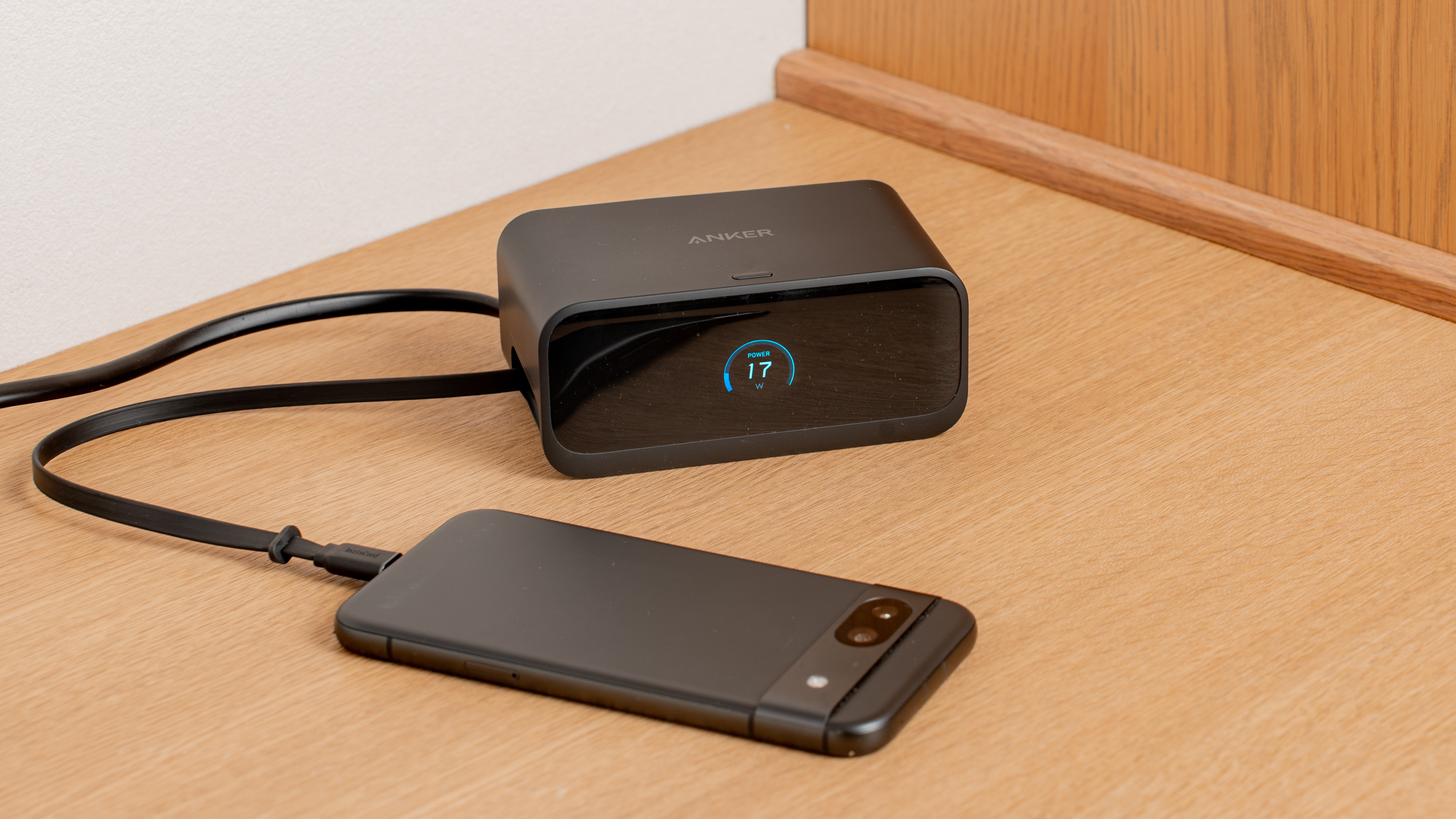 ANKERマルチ充電ステーション（全室）