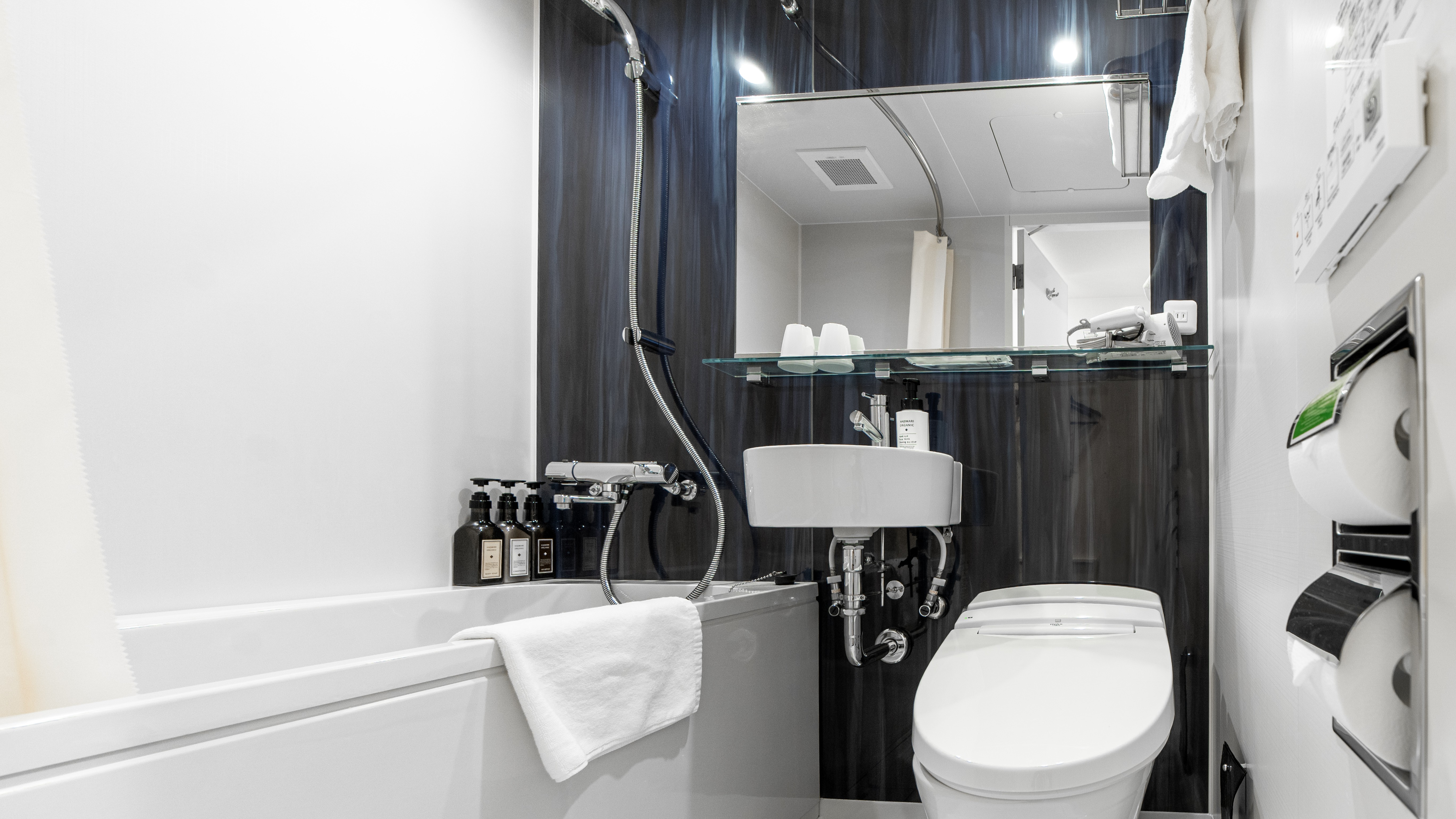 セミダブルルーム／ユニットバス