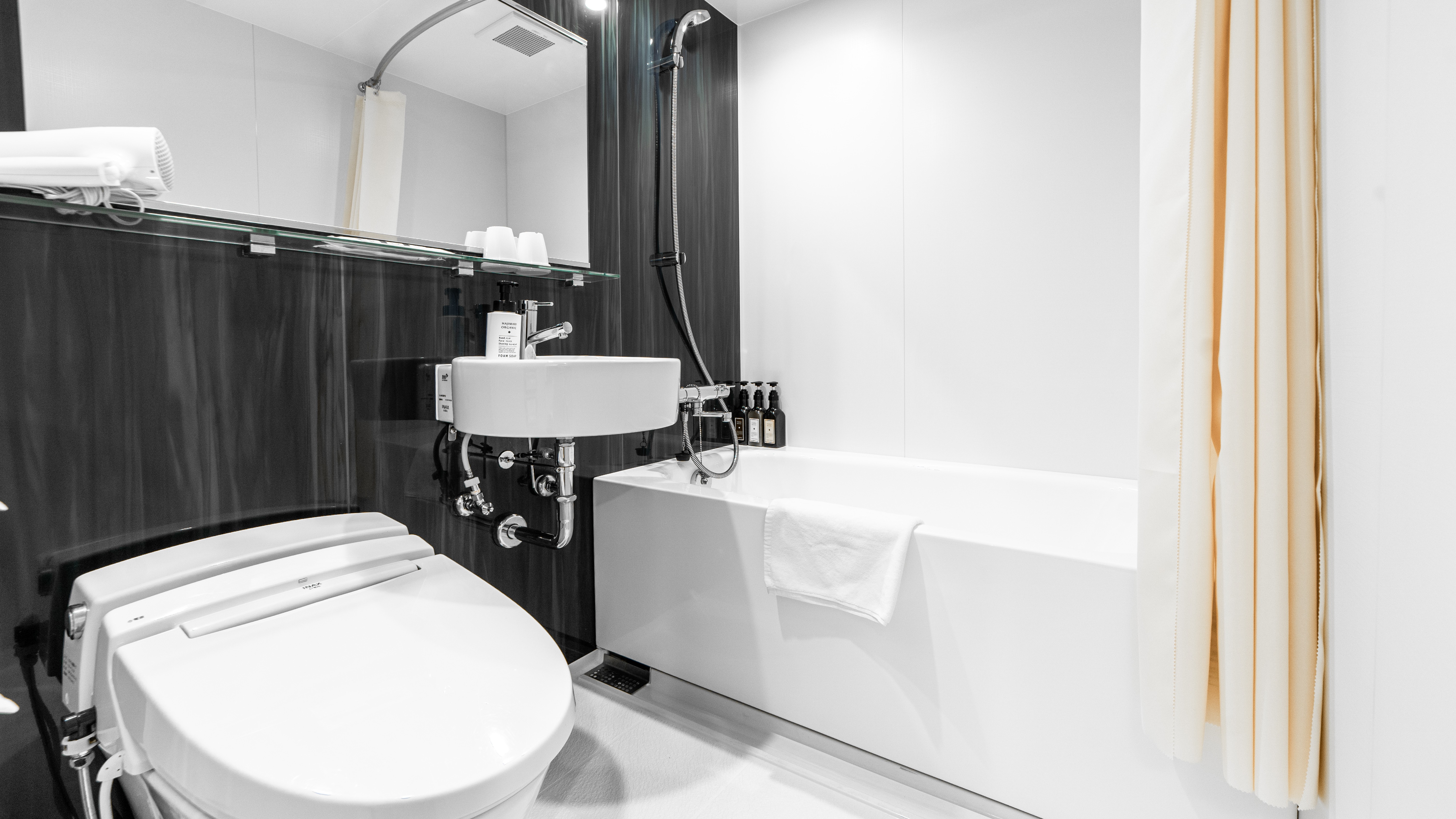 ツインルーム／ユニットバス