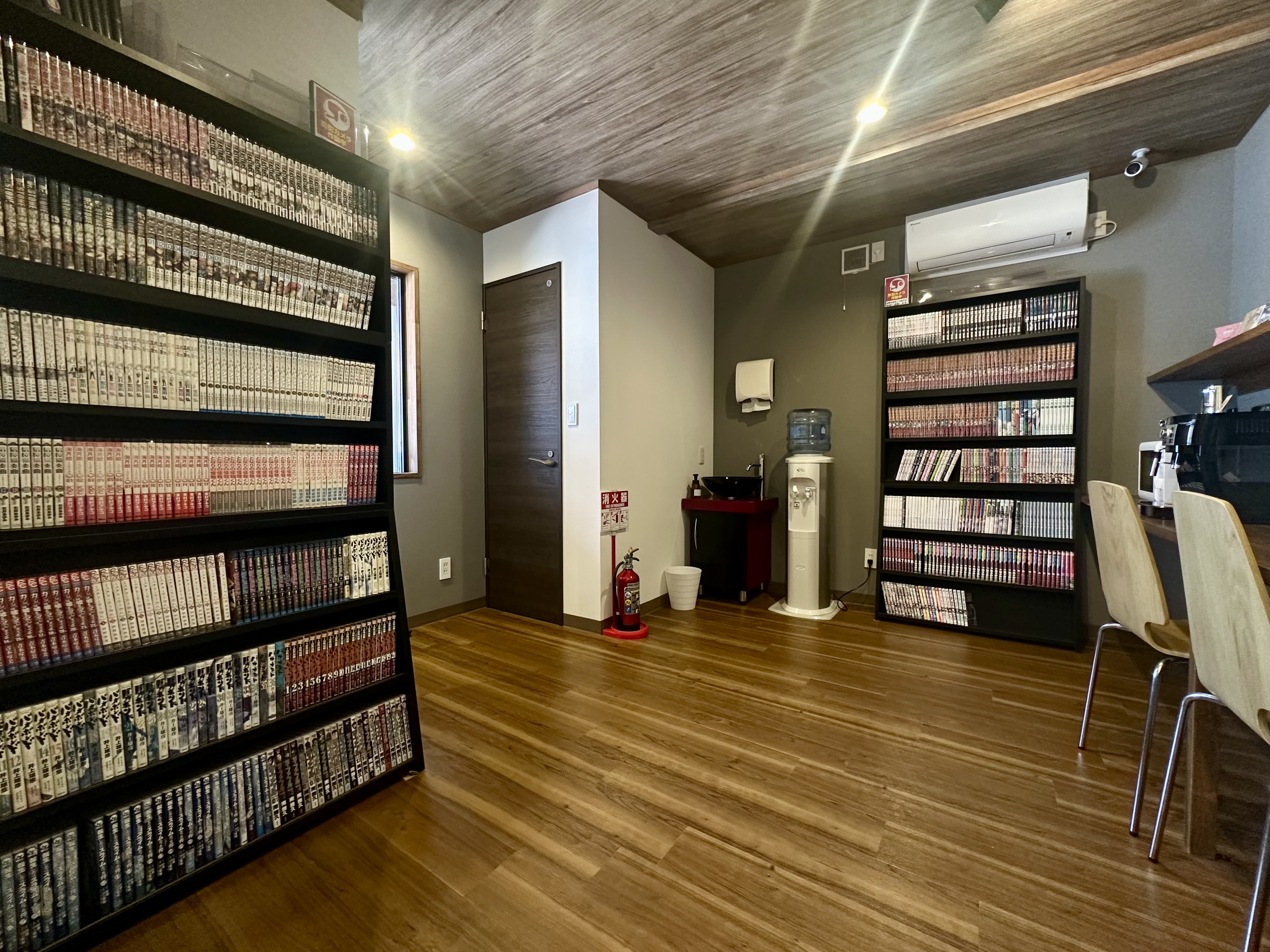 ロビー/漫画コーナー