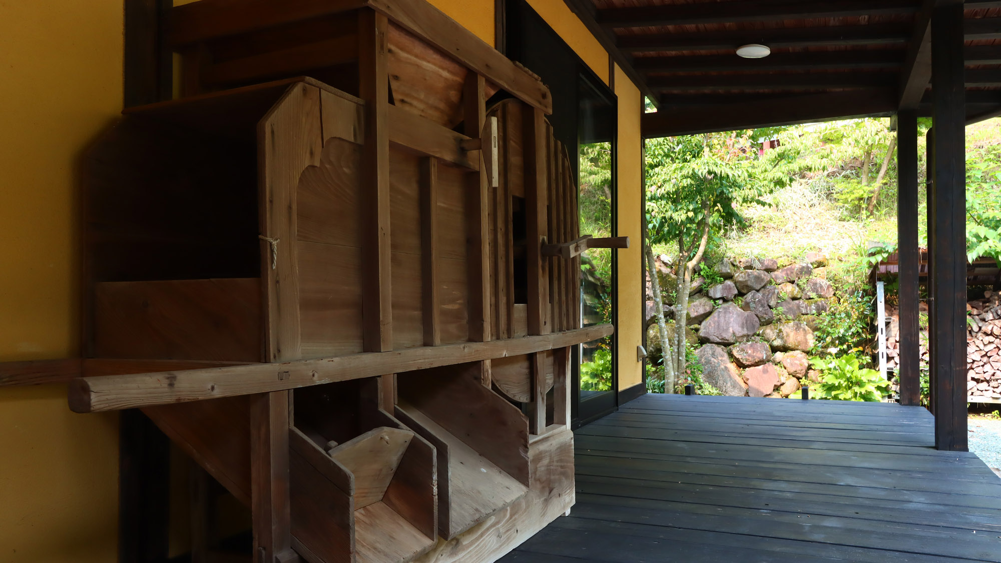 【隠れ家】外観