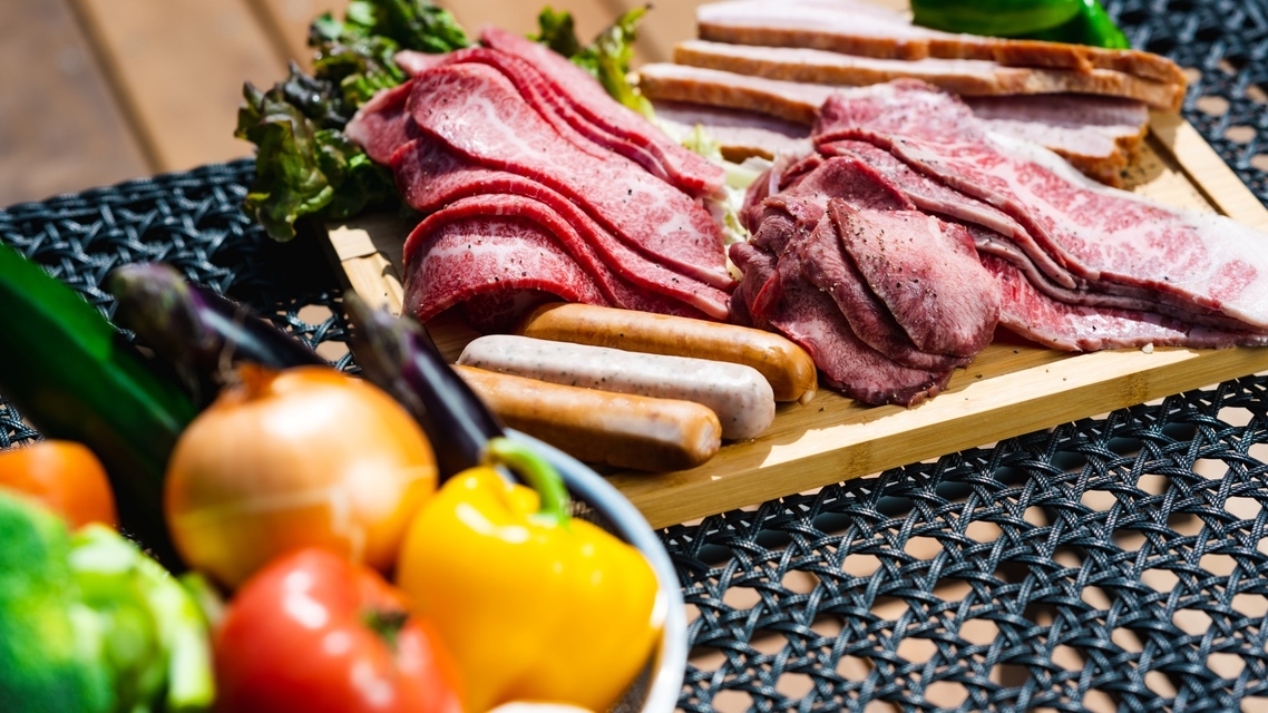 【甲州の”恵み”BBQ×平飼い卵の卵かけご飯】素材の旨みを堪能する一日（2食付）