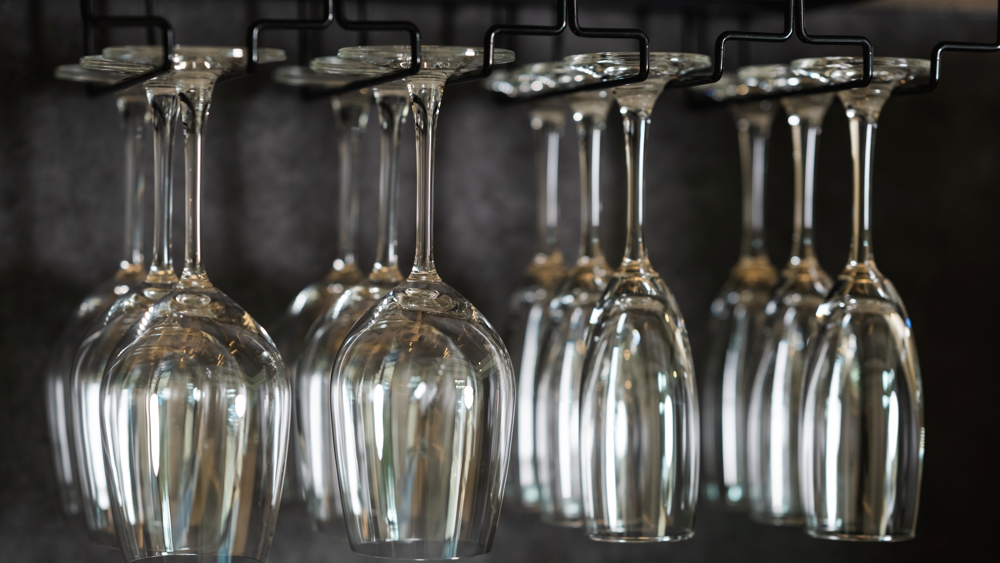 お部屋：生活必需品を揃えた100㎡超の広い空間