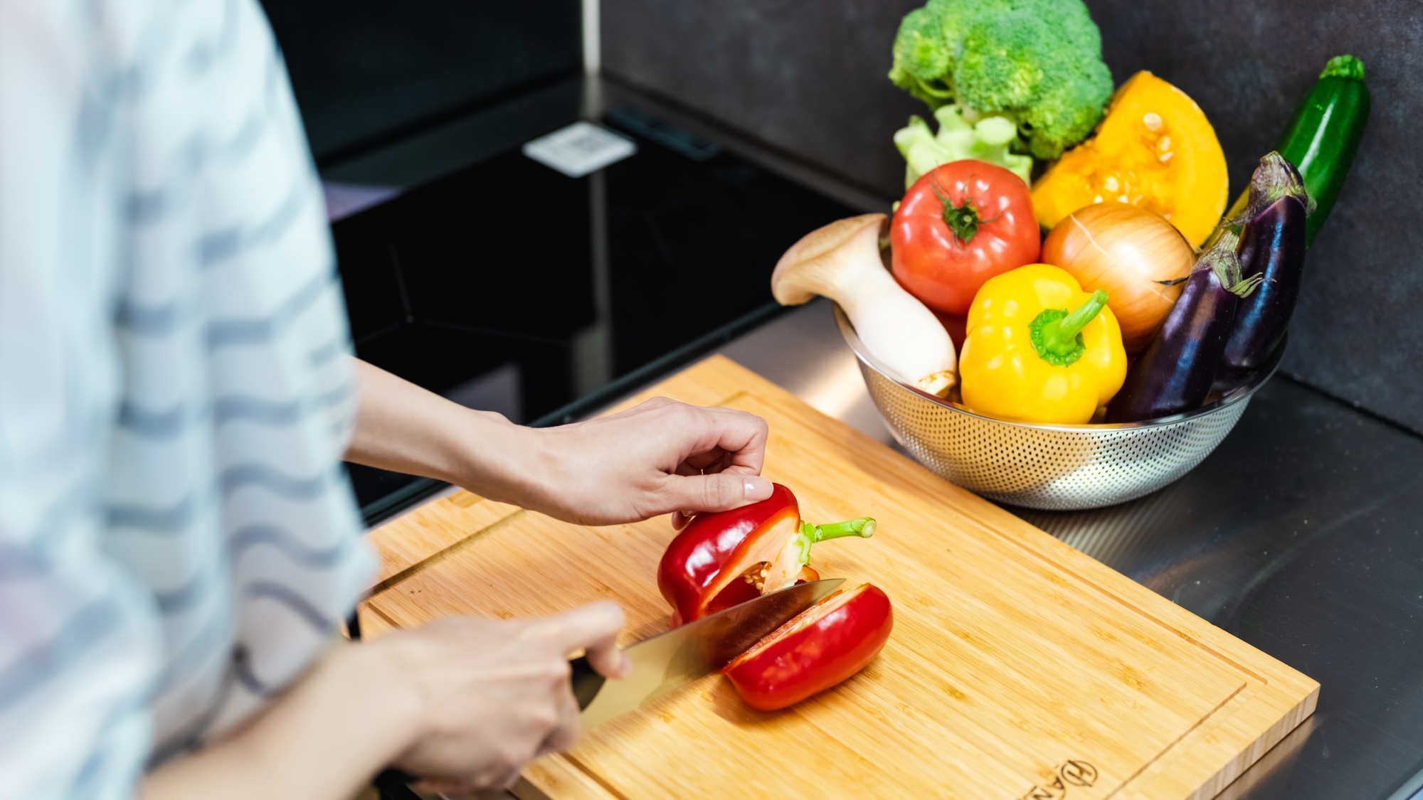 お食事：焚き火の炎や川のせせらぎを感じながらBBQ