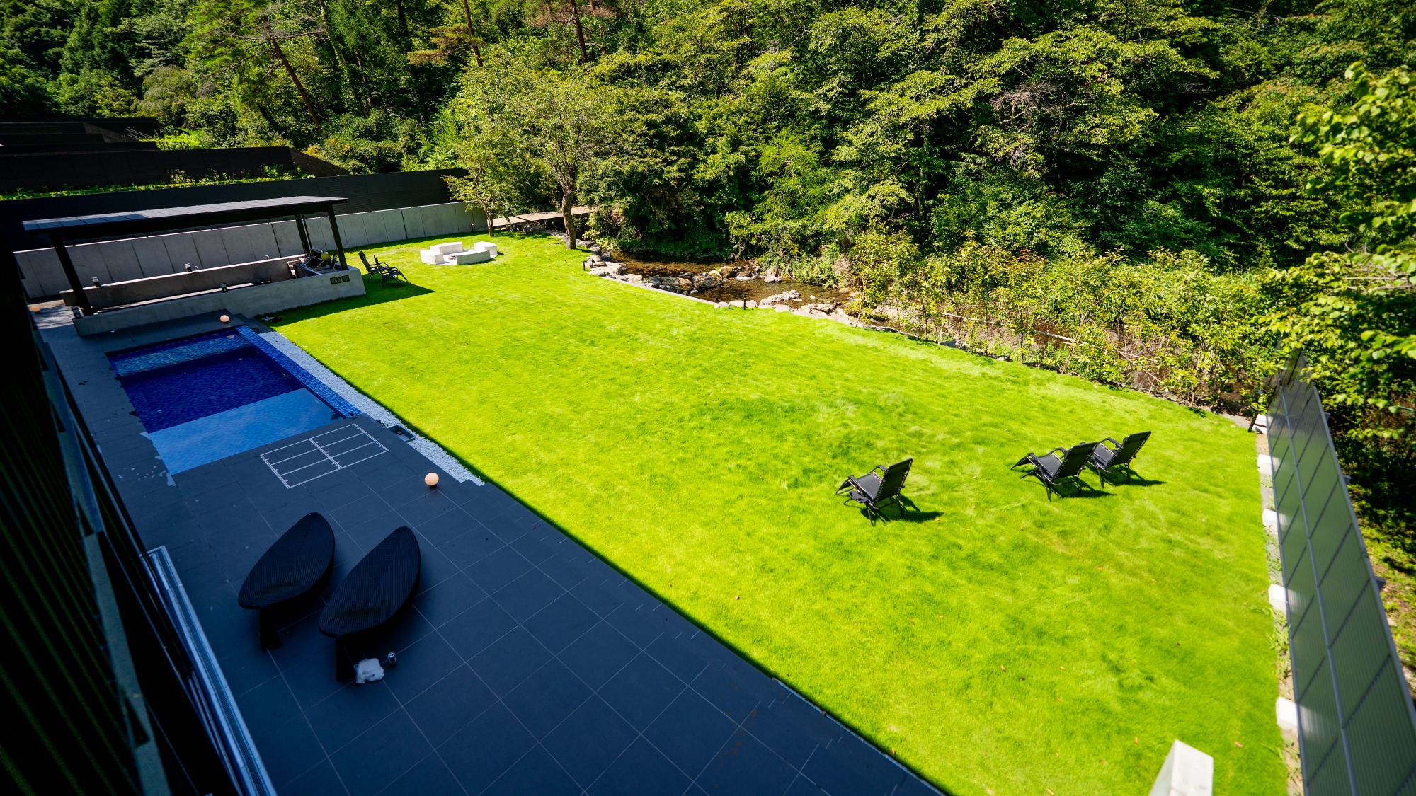 ◆お庭 - 開放感と独立性を備えた完全プライベートヴィラ