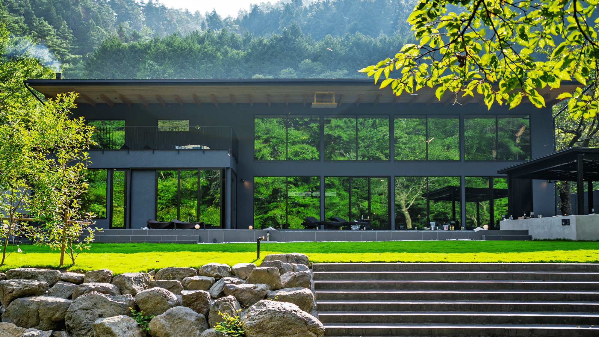 ◆外　観 - 夕照と静寂の住まい