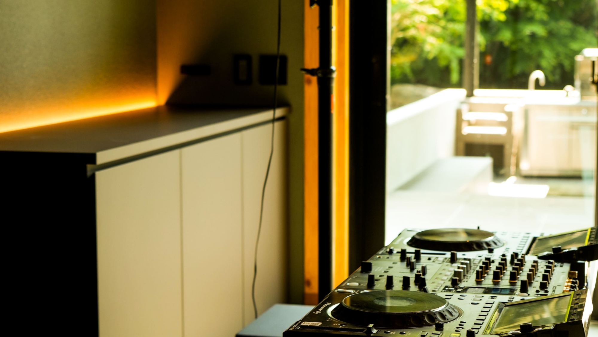 ◆お部屋 - DJブース機材