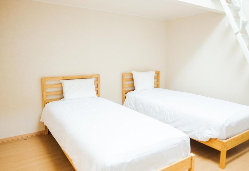 【素泊まり】ニセコモイワスキーリゾートまで車で13分！自然と温泉に囲まれたバケーションハウス