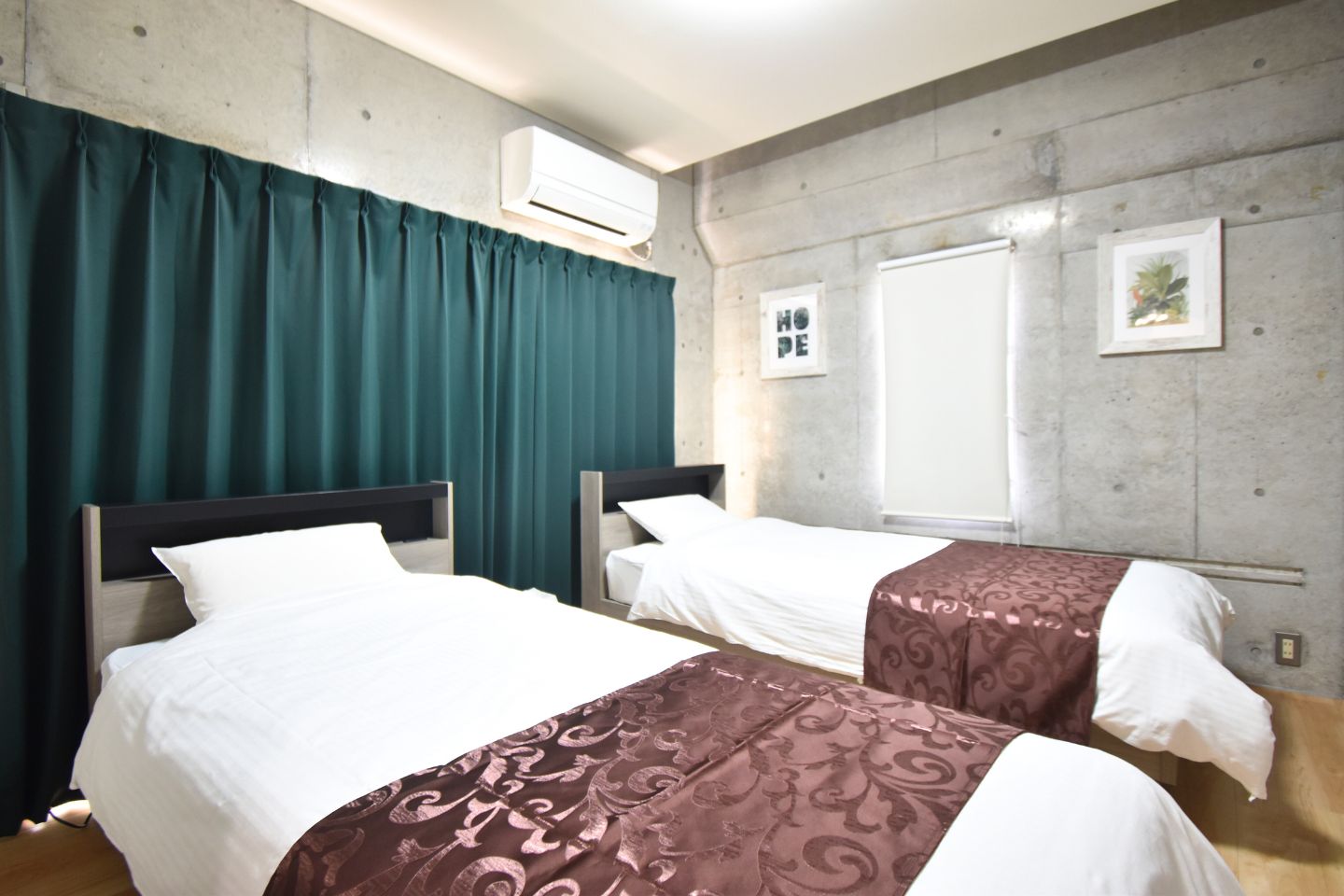 【402】寝室2(シングル&times;2)