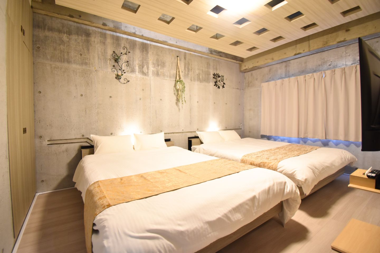 【502号】寝室1(クイーン&times;2)