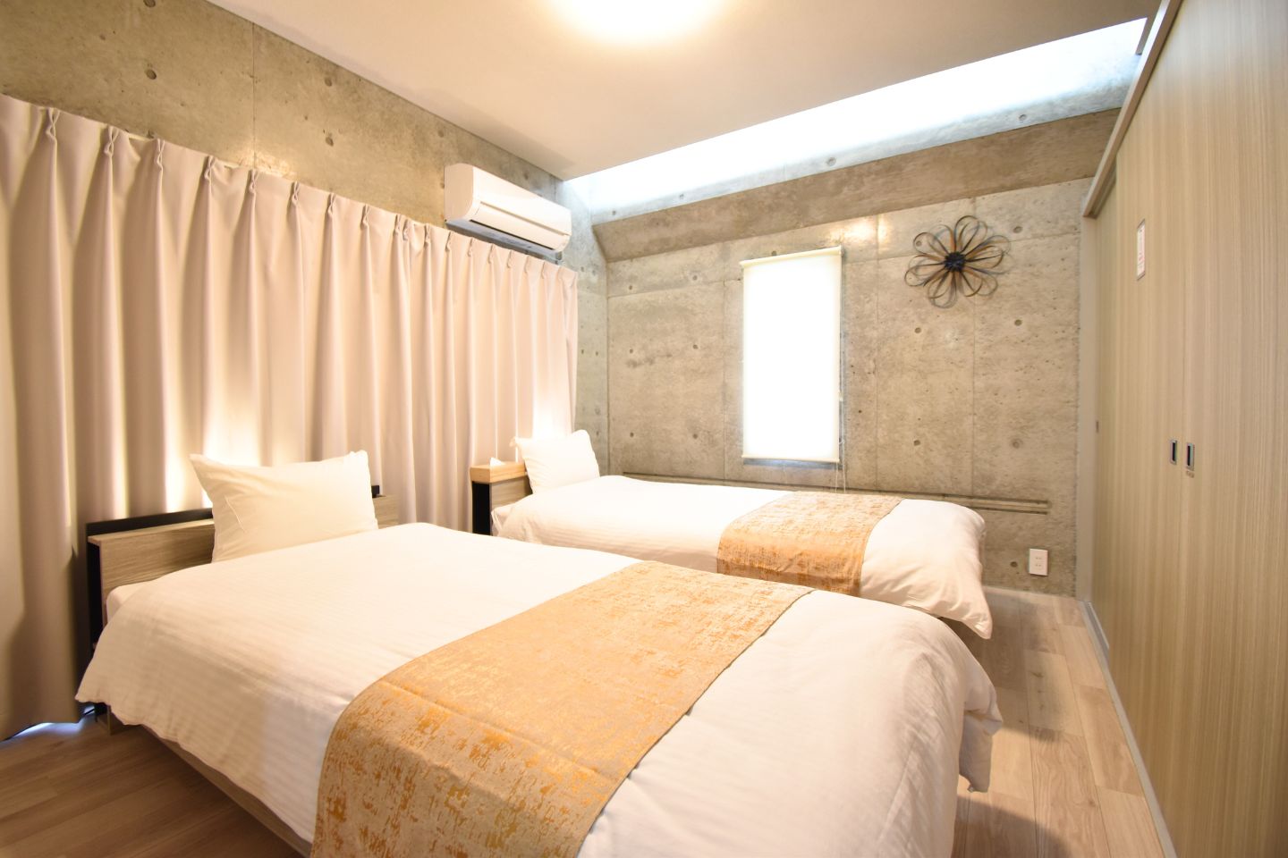 【502号】寝室2(シングル&times;2)