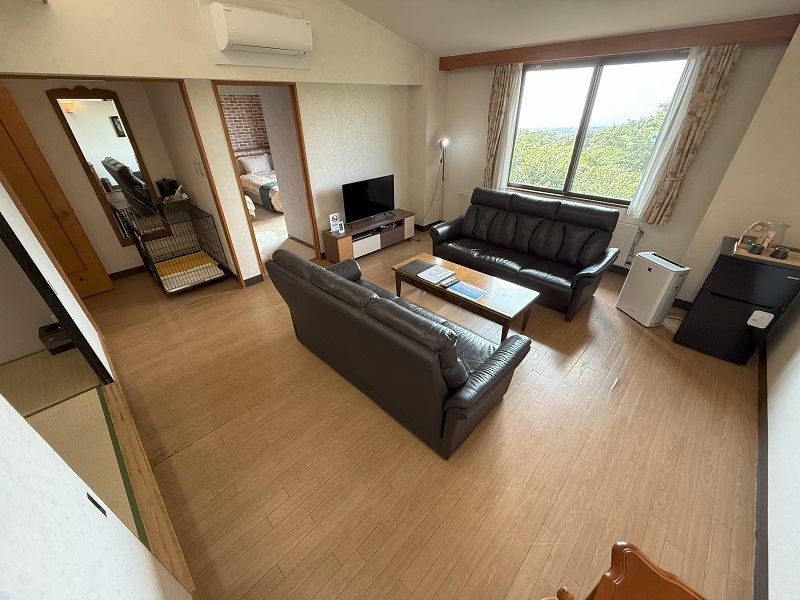 【洋モダンスイート和洋室】76平米 リビング+和室+洋室