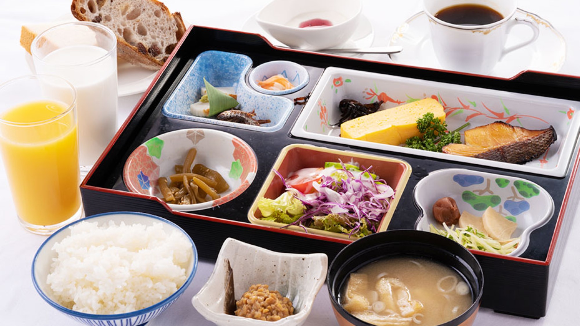 那須の恵みを盛り込んだ朝食御膳