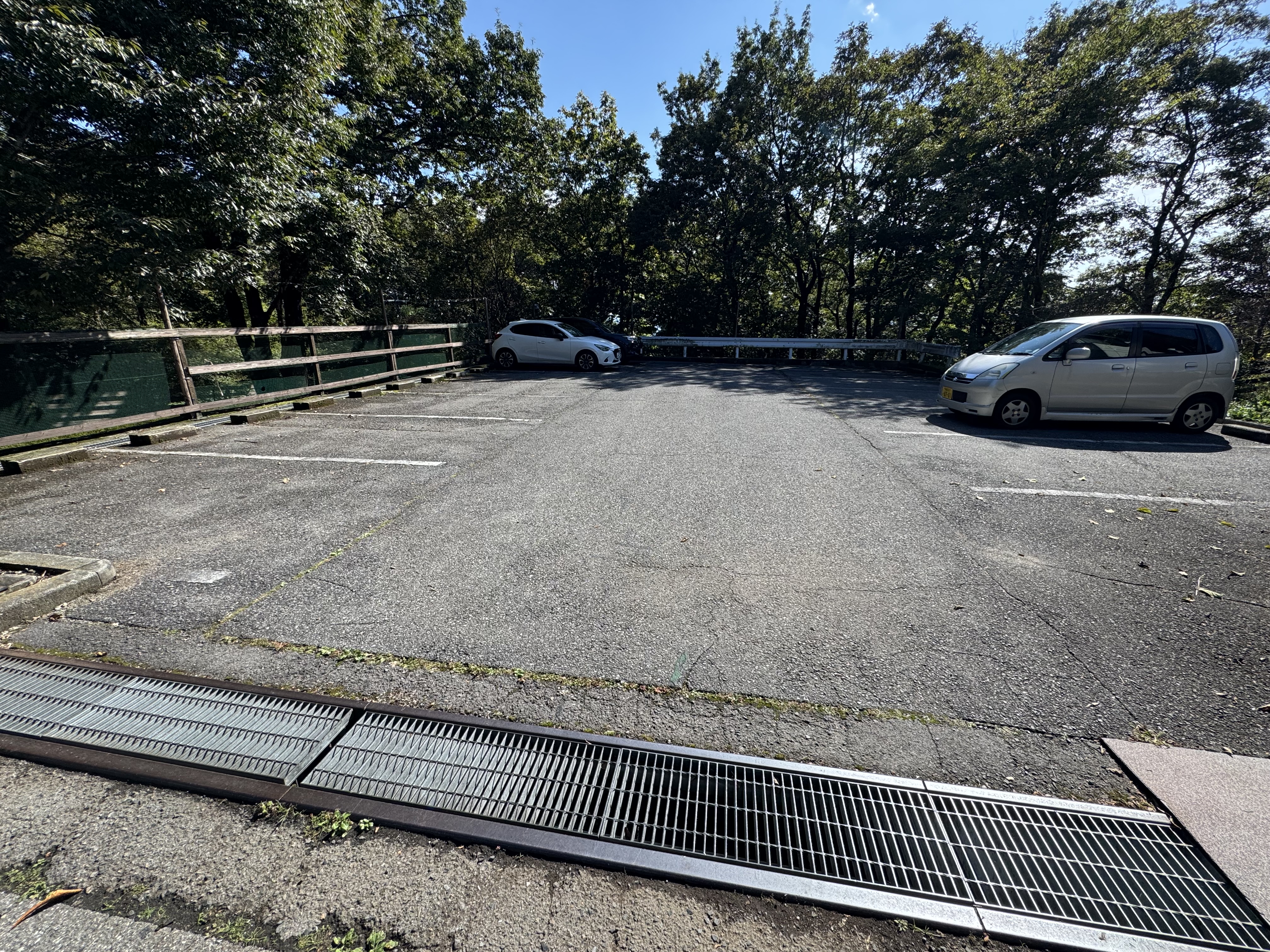 お客様用駐車場（無料）